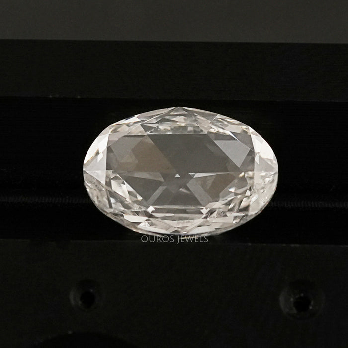 Diamant ovale taille rose antique cultivé en laboratoire