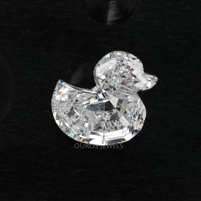 Diamant de laboratoire à taille canard