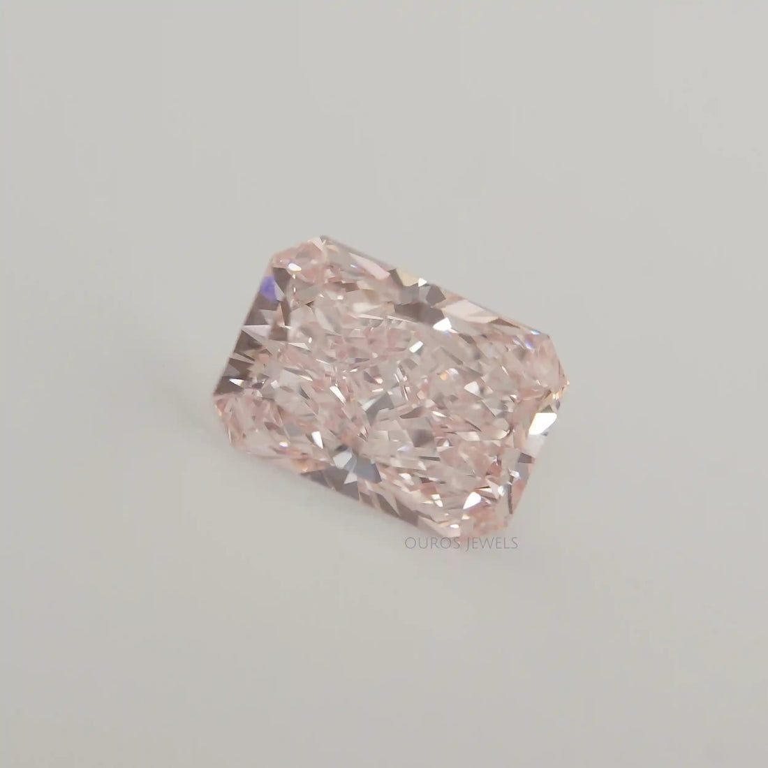 Fancy Vivid Pink Radiant Shape Lab Diamond