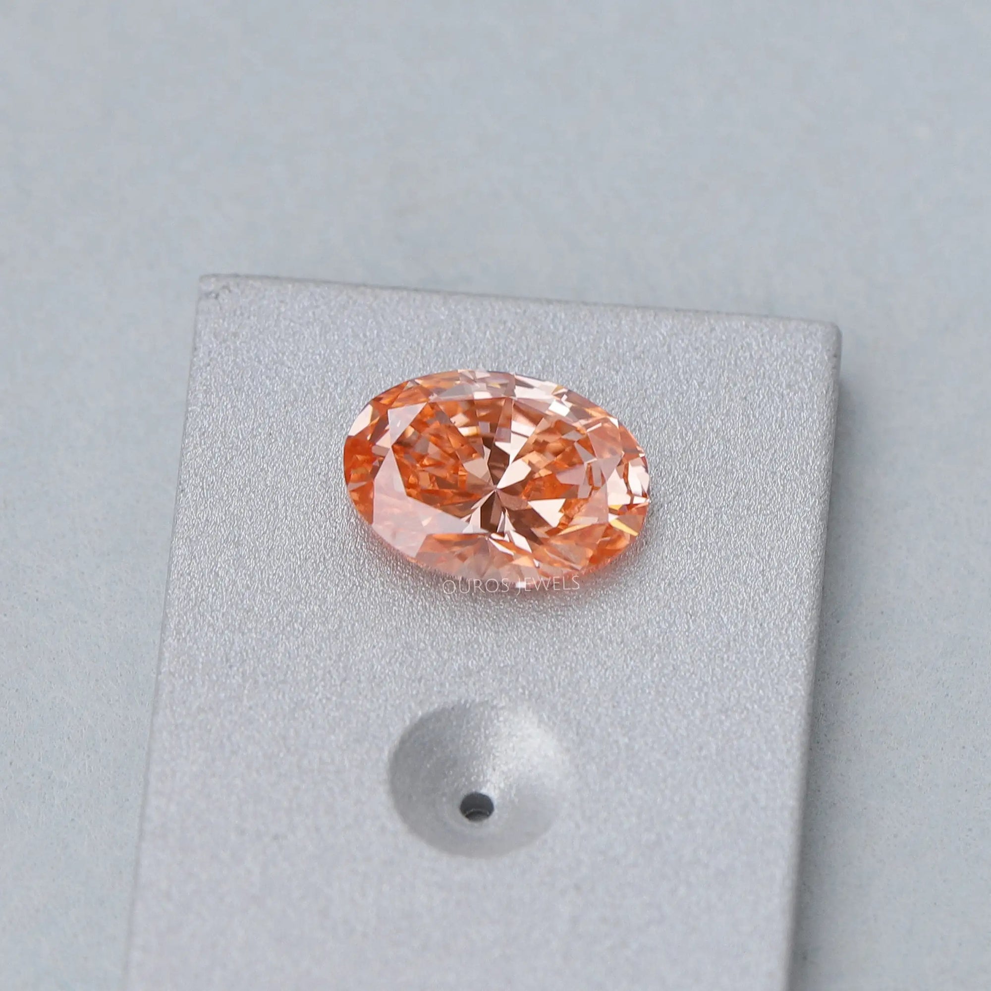 0.82 Carat Fancy Pink Vivid Oval Cut Lab Grown Diamond Loose