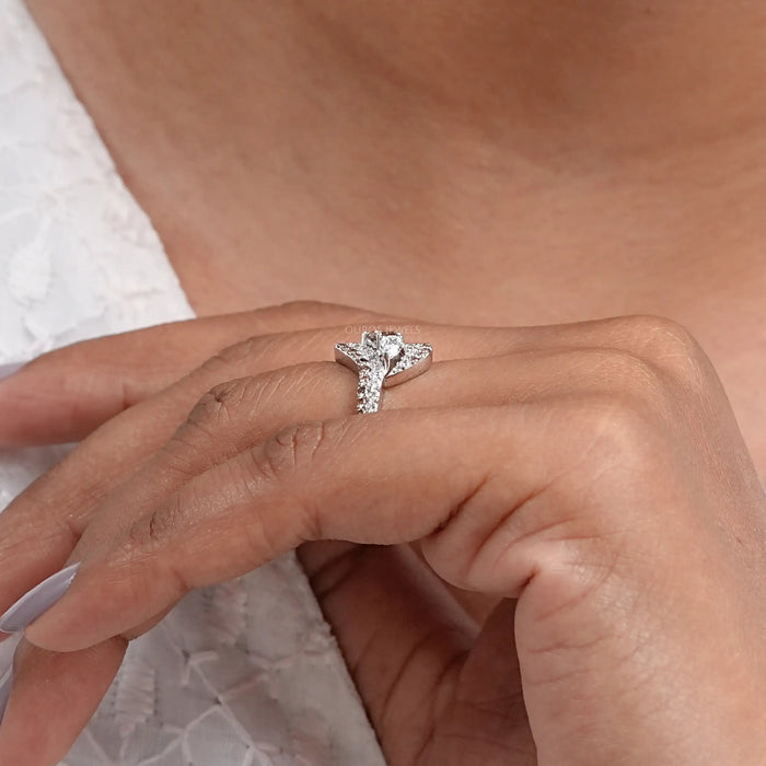 Bague à trois pierres avec diamants de laboratoire