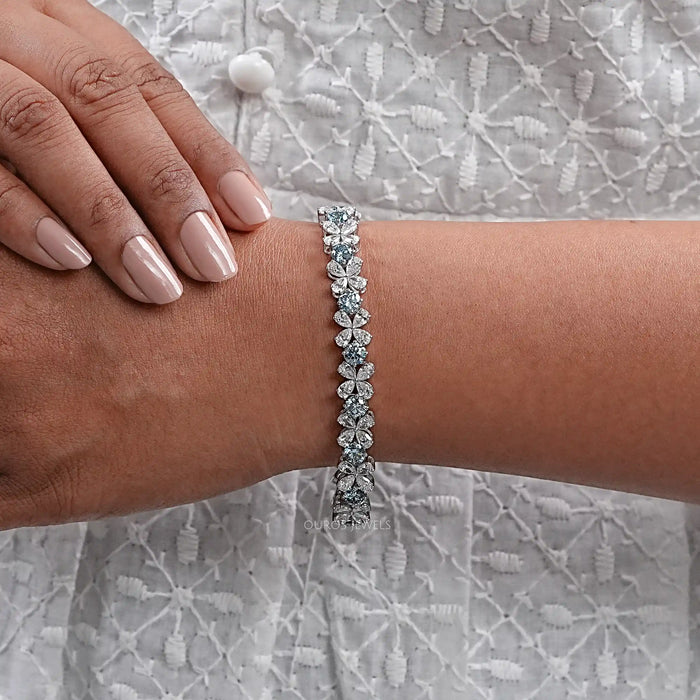 Pear Lab Diamond Flower Shape Bracelet