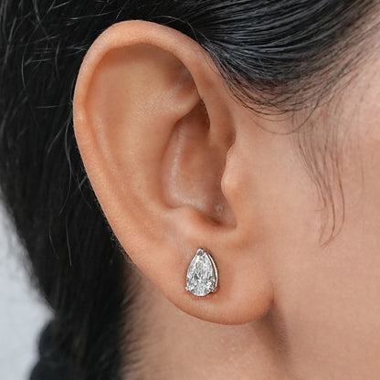 Pear Lab Diamond Stud Earrings Earrings