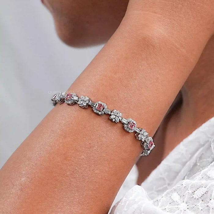 Bracelet tennis en diamants Asscher roses et fleurs