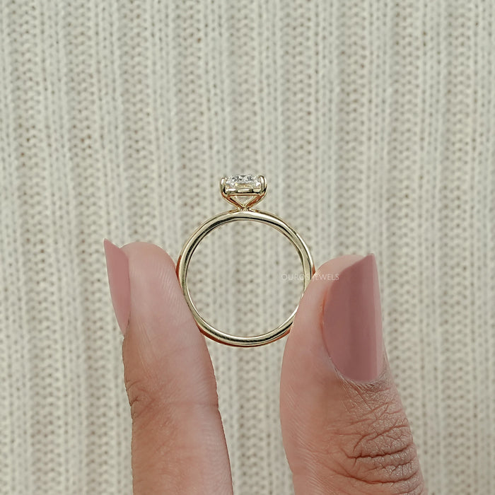 Bague solitaire en diamant de laboratoire à coupe croisée de 6,75 carats