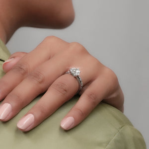 Bague en diamant en forme de cœur cultivée en laboratoire