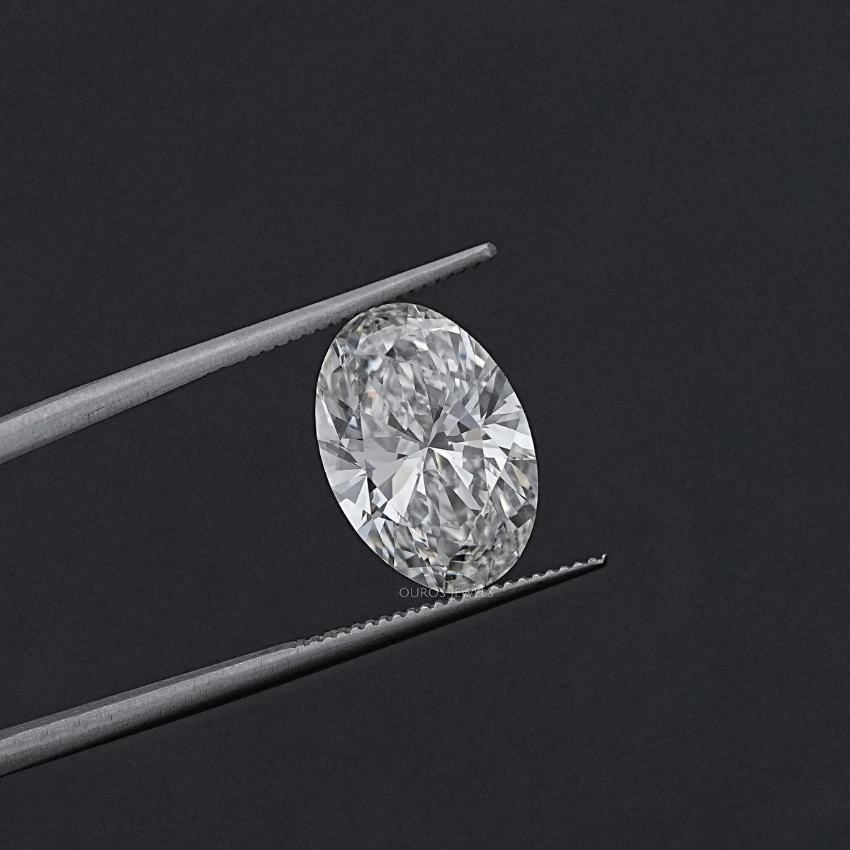8X Lab Grown Diamond - Oval Shape Loose