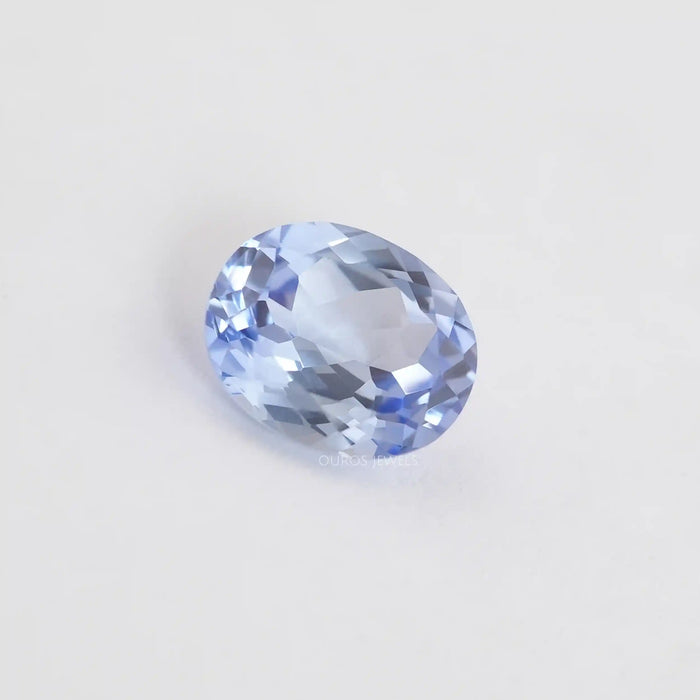 Saphir bleu clair colombien de 6,49 carats