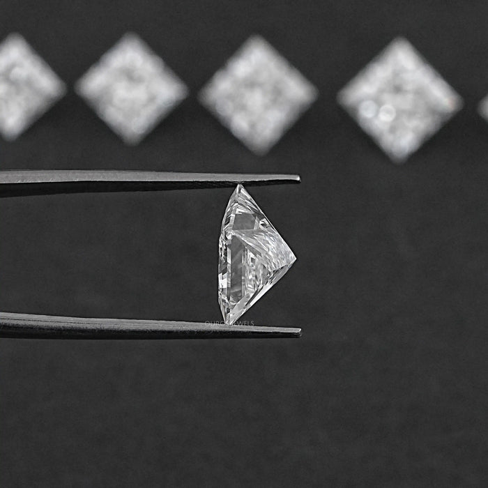 Diamant de laboratoire de taille princesse 