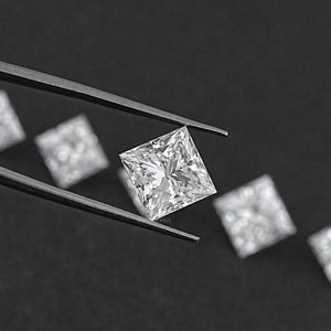 Diamant de laboratoire de taille princesse 