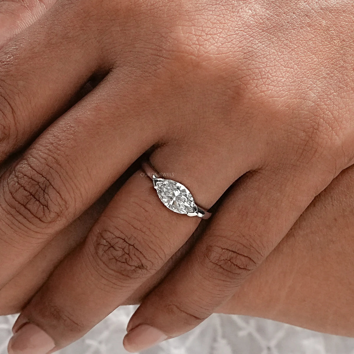 East-West Set Marquise Diamond Ring Ring