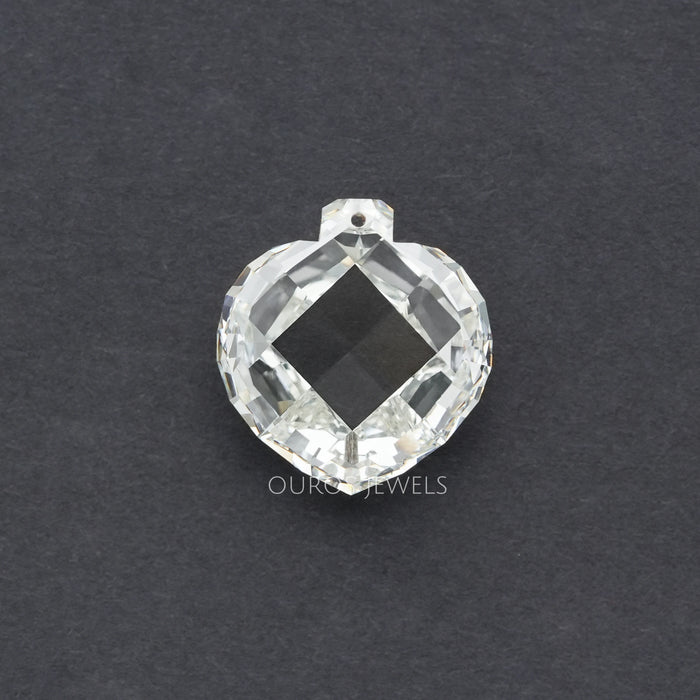 Diamant de laboratoire taille rose de 5,25 carats en forme de cœur