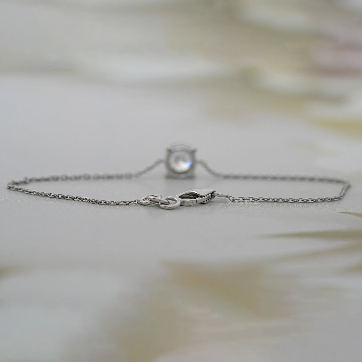 Old European Round Diamond Solitaire Bracelet