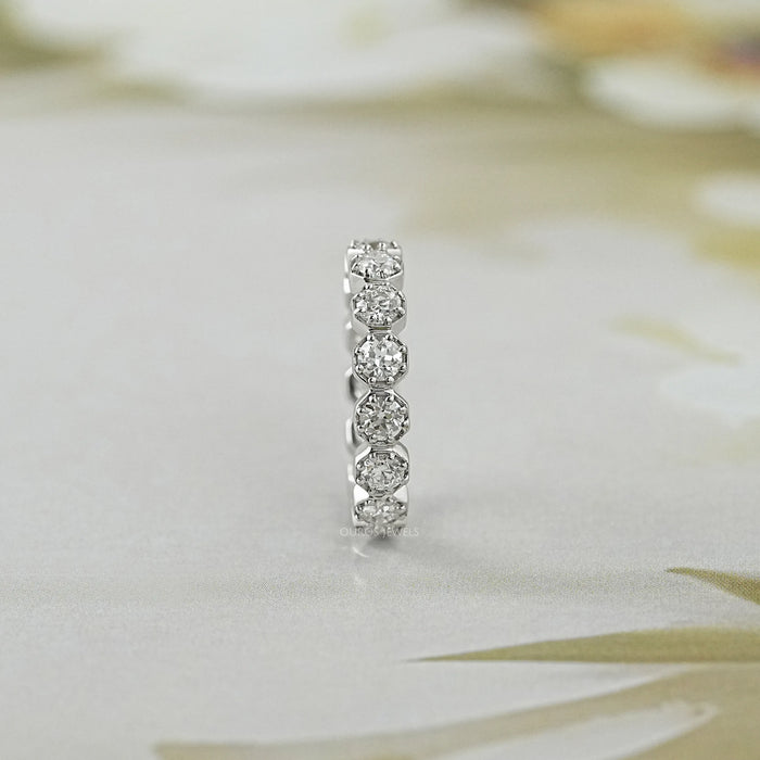 Alliance de mariage éternité avec diamants de laboratoire taille ronde européenne ancienne 