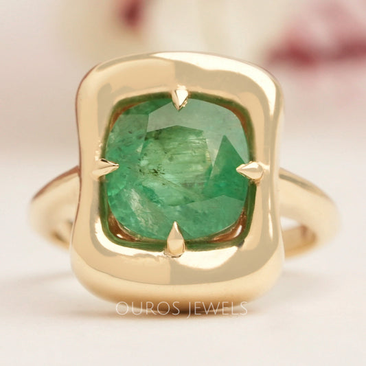 Emerald Gemstone Cushion Cut Solitaire Ring