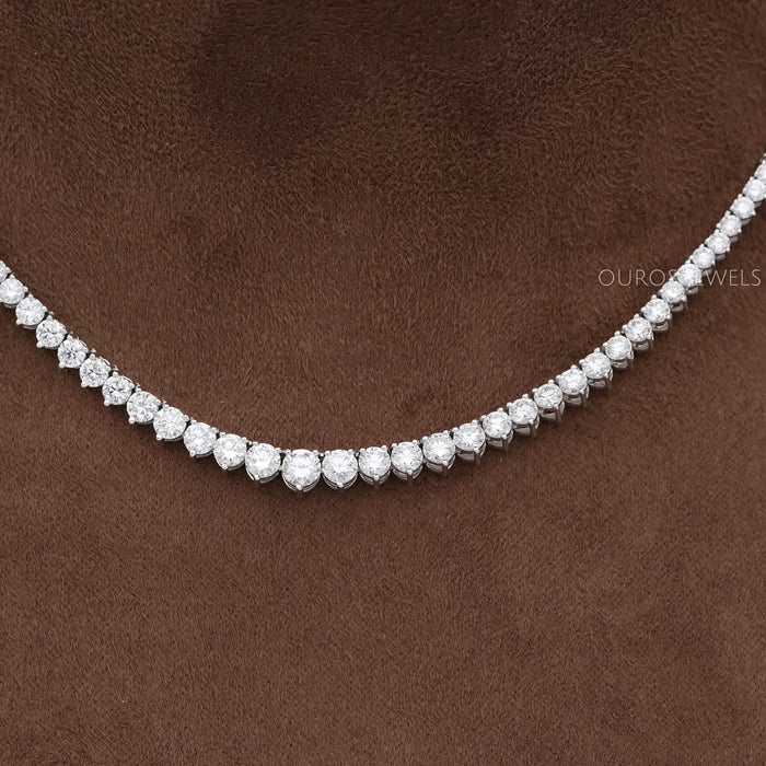 Collier tennis en diamant de laboratoire de forme ronde graduée