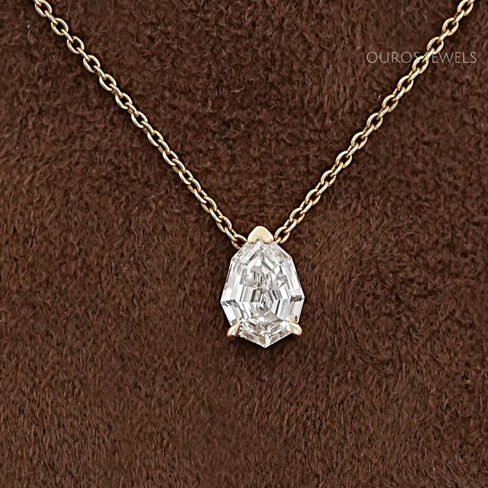 Pendentif solitaire en diamant de laboratoire à taille poire