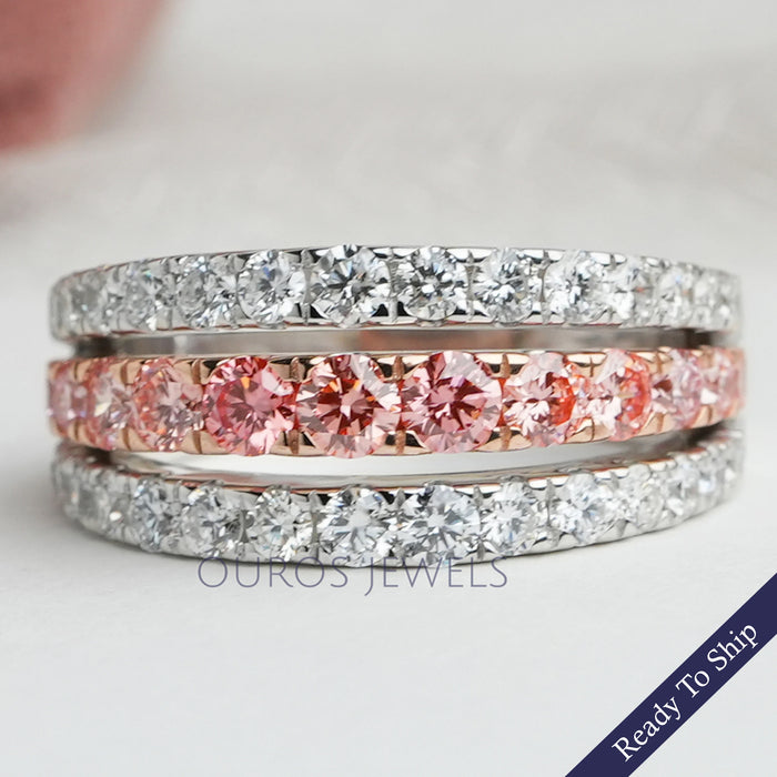 Bague triple rangée de diamants roses de taille ronde cultivés en laboratoire