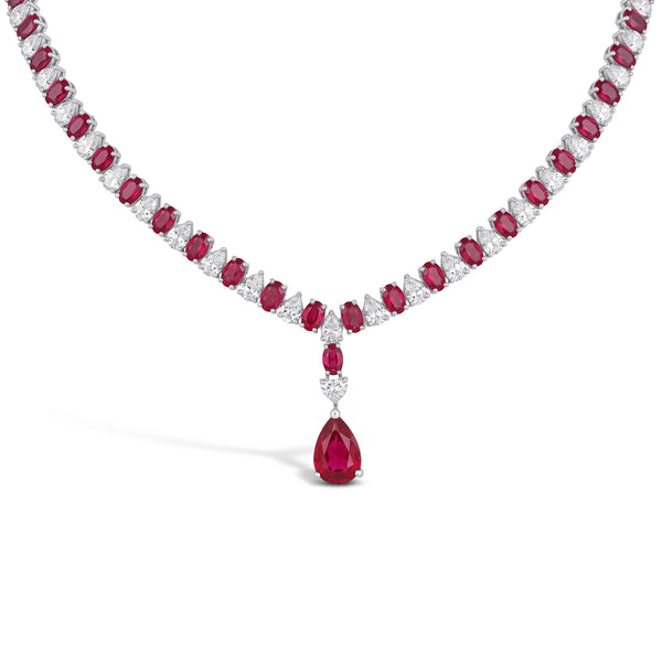 Collier avec pierres précieuses rubis et diamants de laboratoire