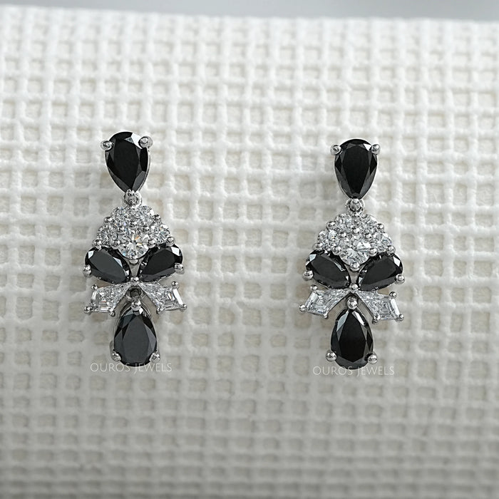 Boucles d'oreilles pendantes en forme de grappe de diamants noirs taille poire