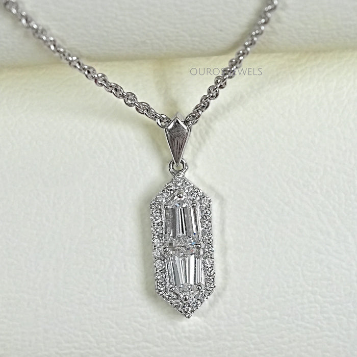 Pendentif halo de diamants de laboratoire à flèche taillée en gradins