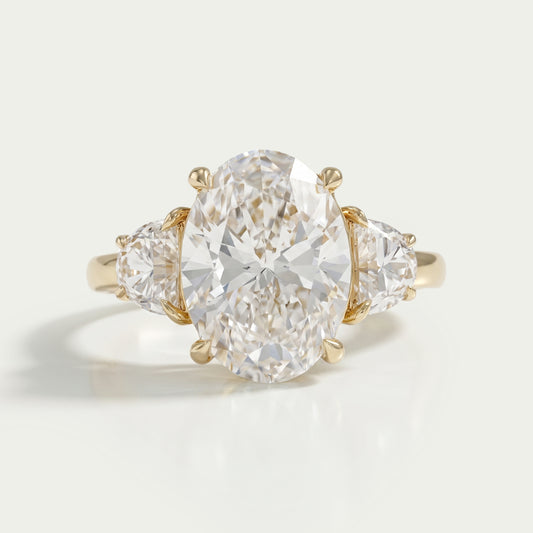 Bague de fiançailles à trois pierres avec diamants de laboratoire à taille ovale