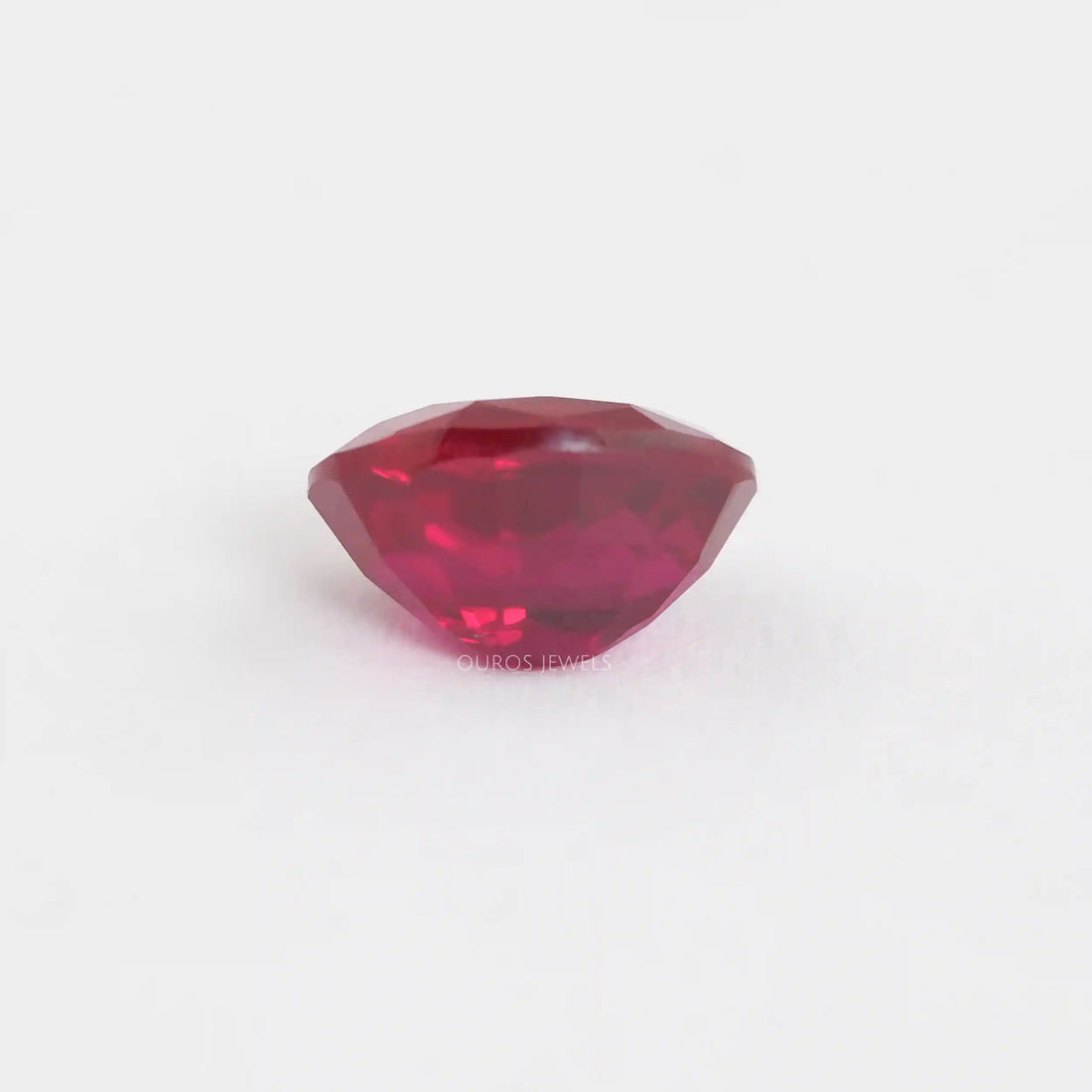 Zambian Ruby Oval Cut Gemstone With IGI Certified Diamond
