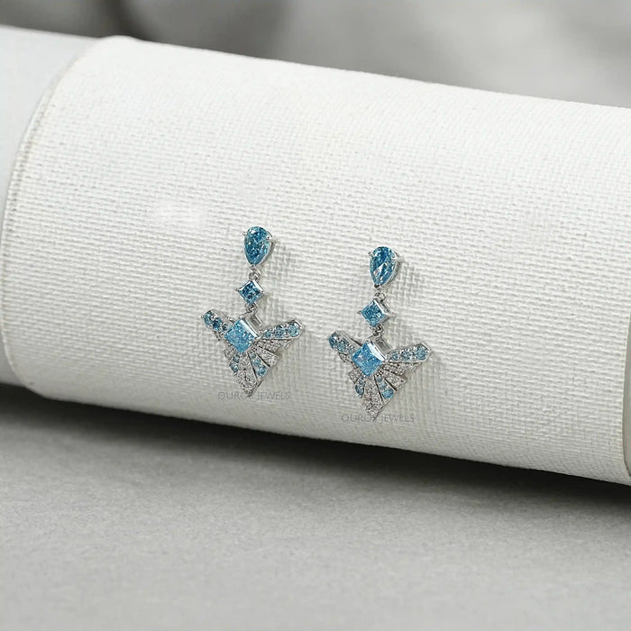 Boucles d'oreilles pendantes en diamant géométrique bleu