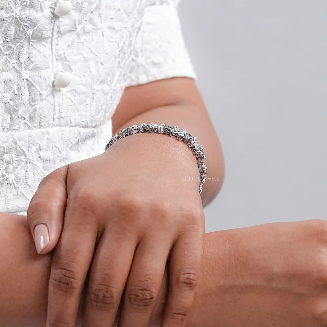 Pear Lab Diamond Flower Shape Bracelet Bracelet