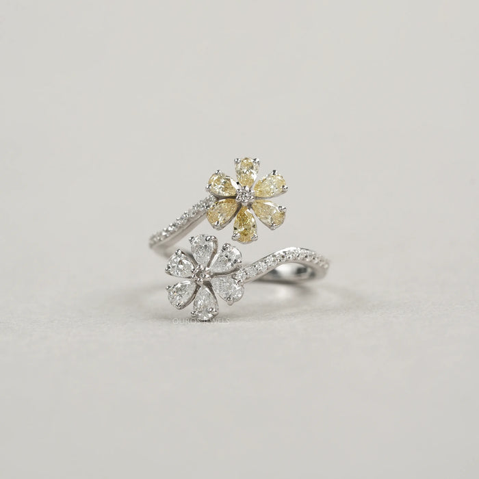 Bague à double dérivation en forme de fleur avec diamant de laboratoire taille poire jaune