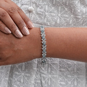 Pear-Shaped Flower Diamond  Bracelet