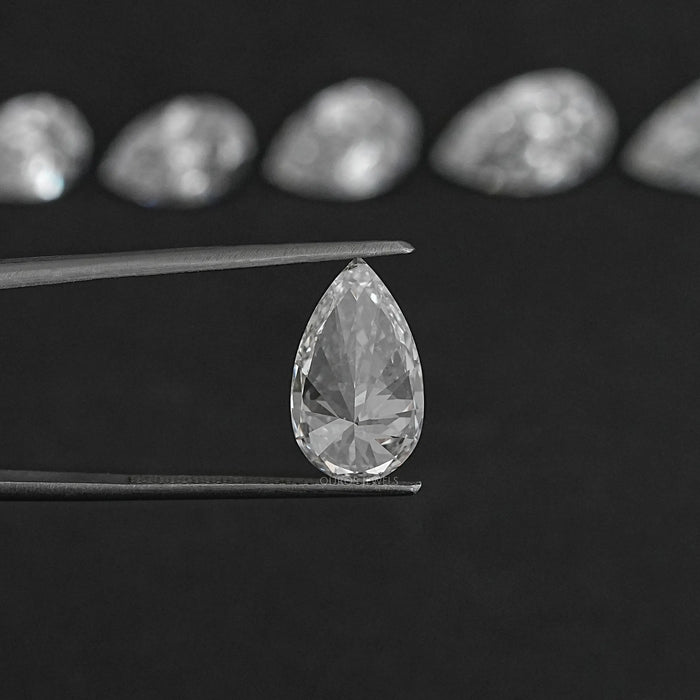 Diamant taillé en poire, cultivé en laboratoire et certifié IGI