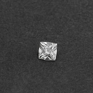 Diamant taillé en laboratoire de taille Peruzzi