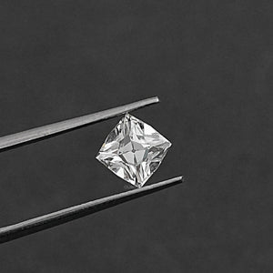 Diamant taillé en laboratoire de taille Peruzzi