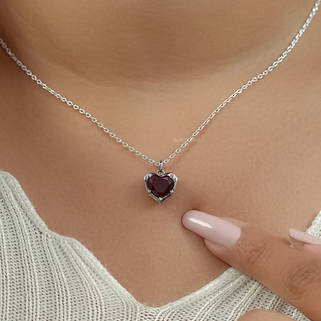 Pigeon Blood Heart Gemstone Bezel Set Pendant Necklaces