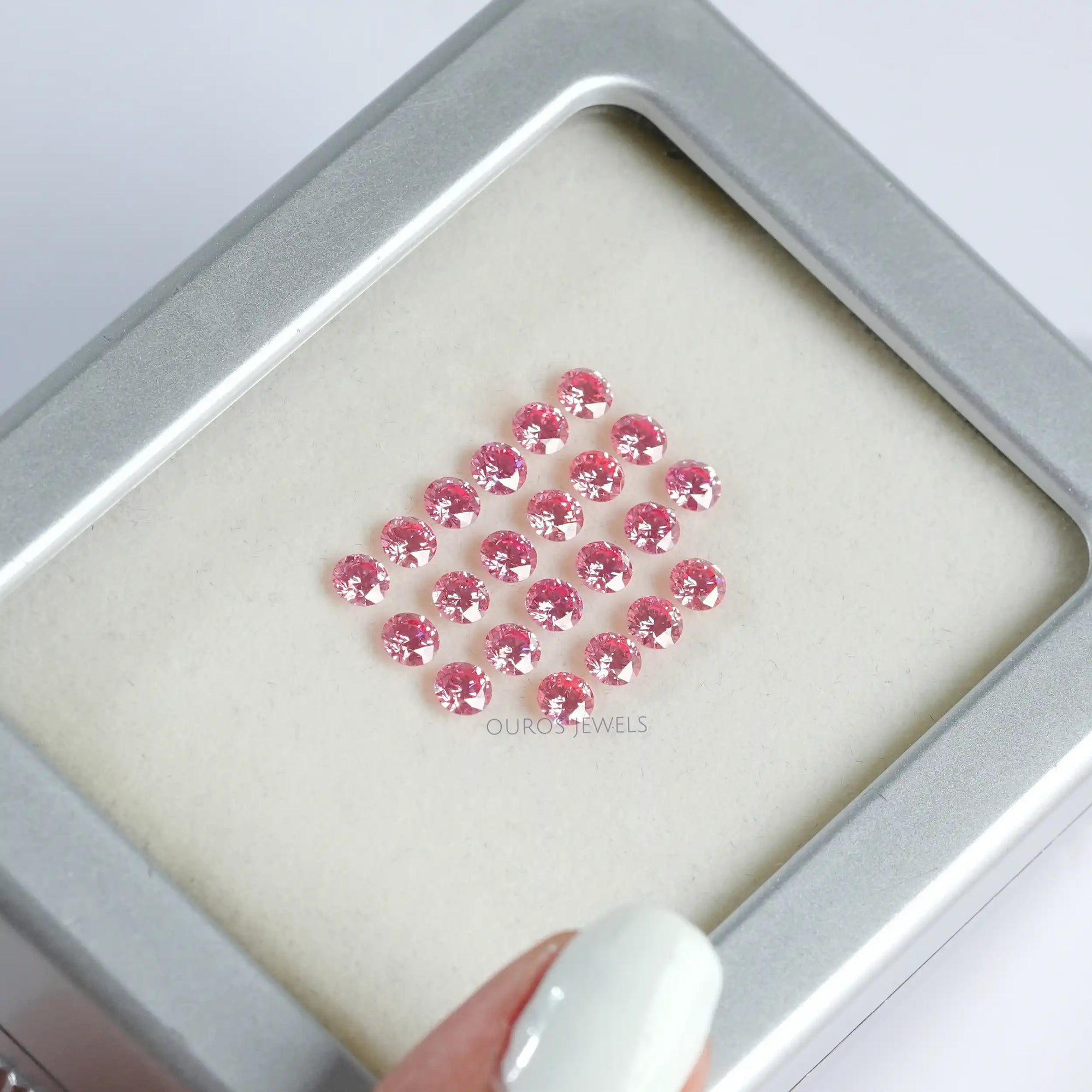 Pink Round Cut Lab Grown Diamond Loose