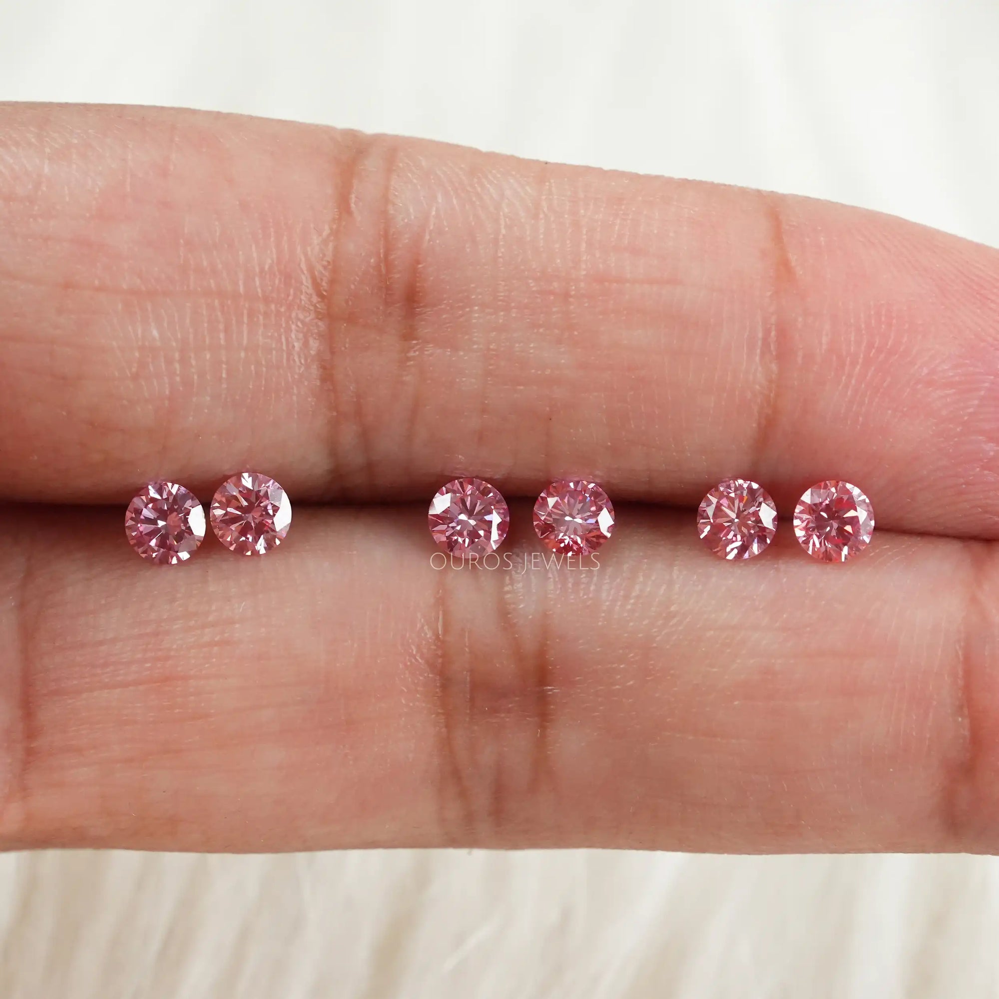 Pink Round Cut Lab Grown Diamond Loose