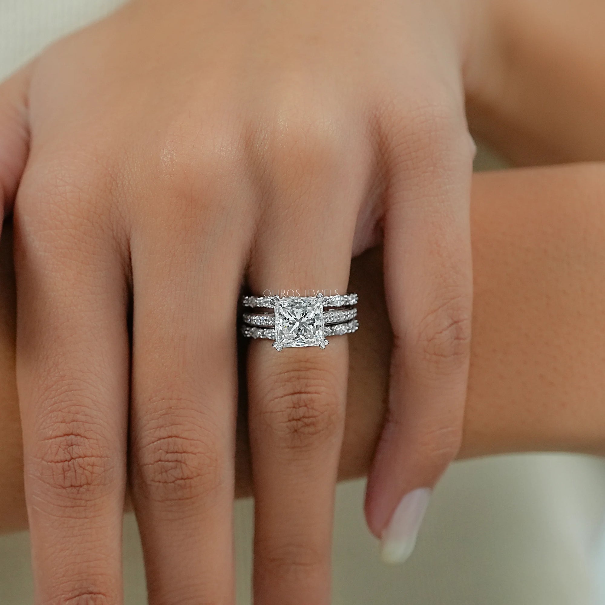Ensemble de bagues de mariage avec diamant solitaire à taille ronde