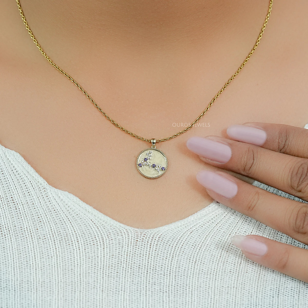 Pendentif en alexandrite du signe astrologique Cancer