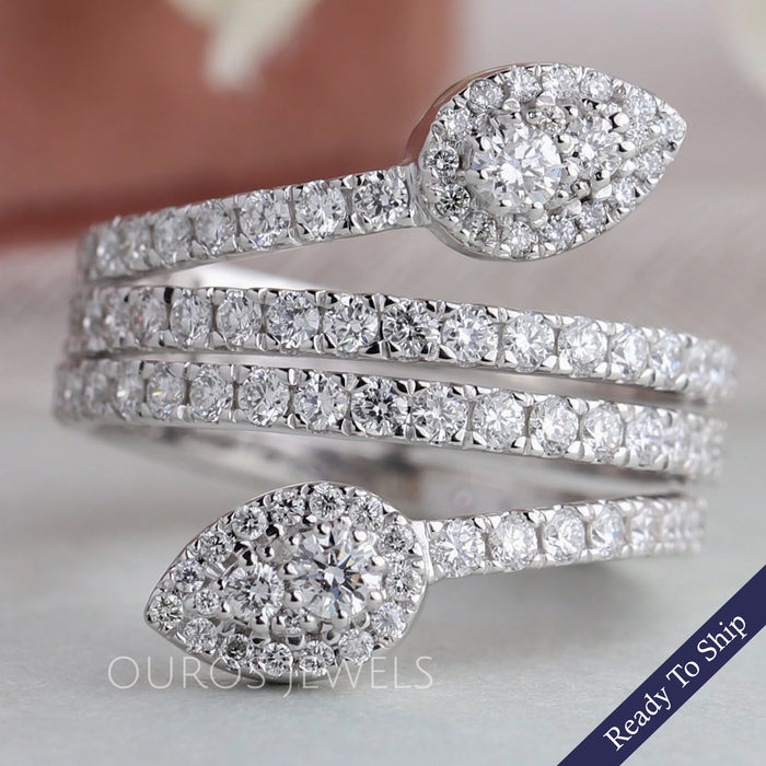 Bague de fiançailles en or blanc avec diamant en forme de poire