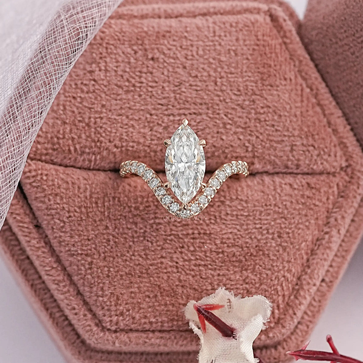 Marquise Diamond Wave Sculpt Ring Ring