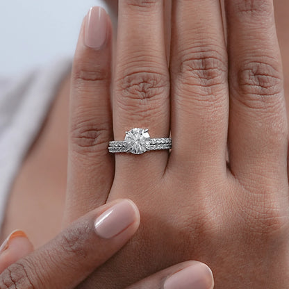 Round Cut Solitaire Accent Bridal Ring Set Ring