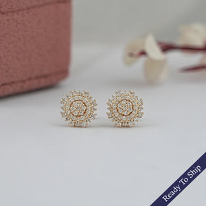 Boucles d'oreilles à tige avec diamants de laboratoire à taille ronde 