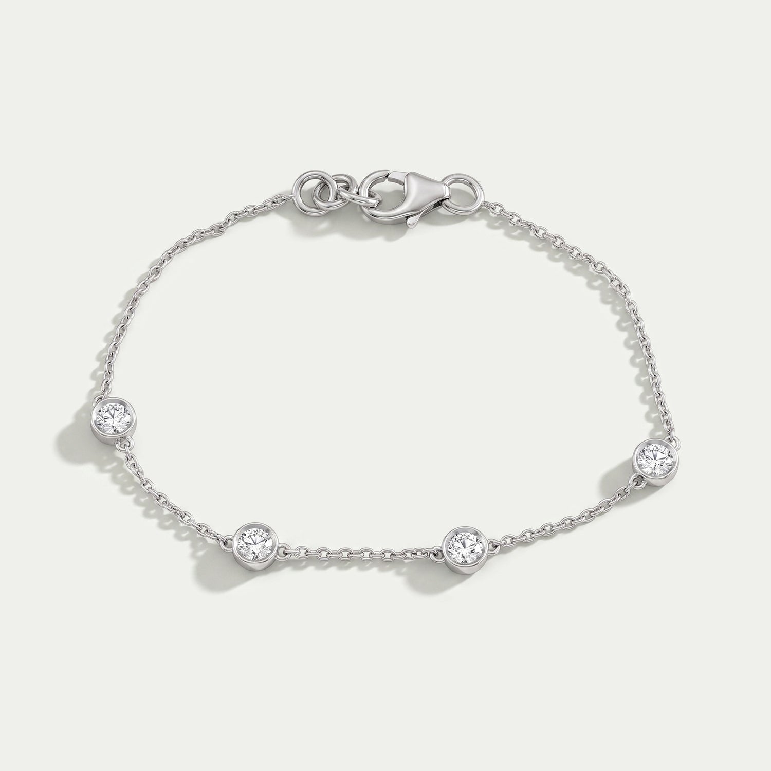 Round Diamond Bezel Set Chain Bracelet Bracelet