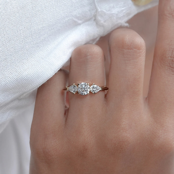 Bague de fiançailles avec 3 diamants de laboratoire à taille ronde