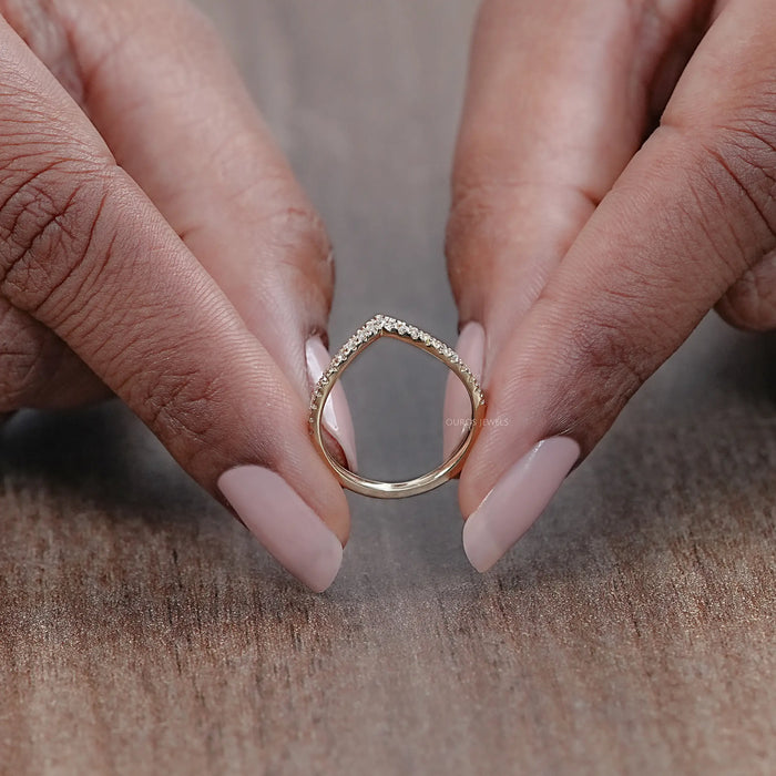 Round Lab Diamond Curved Wedding Band