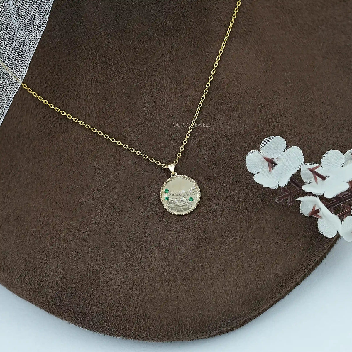 Gemini Zodiac Sign Emerald Gemstone Pendant Necklaces