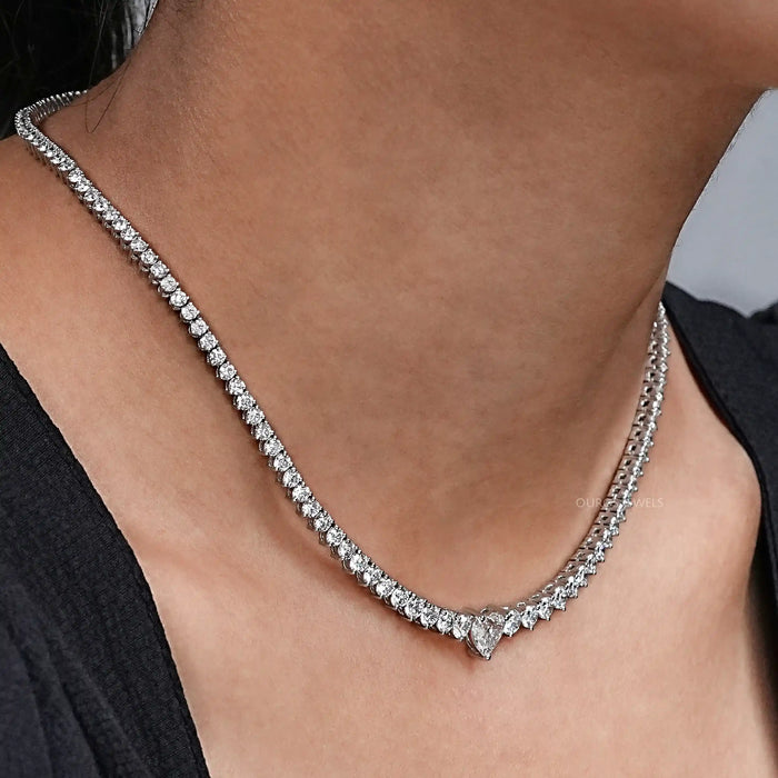 Collier tennis avec diamants ronds et cœurs de laboratoire