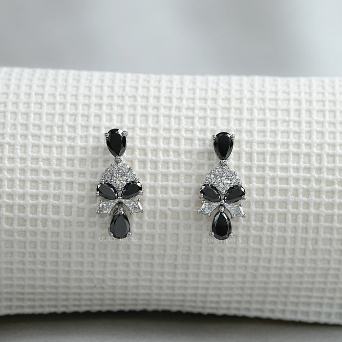 Boucles d'oreilles pendantes en forme de grappe de diamants noirs taille poire