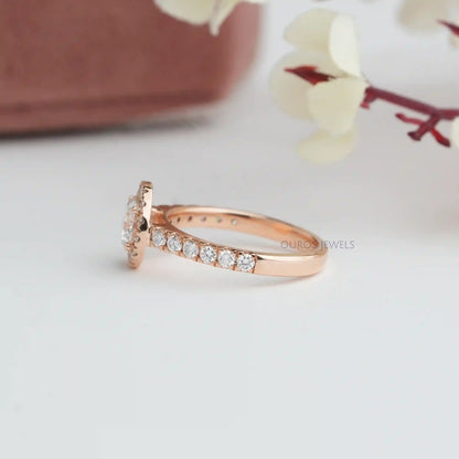 Round Cut Halo Diamond Engagement Ring Ring